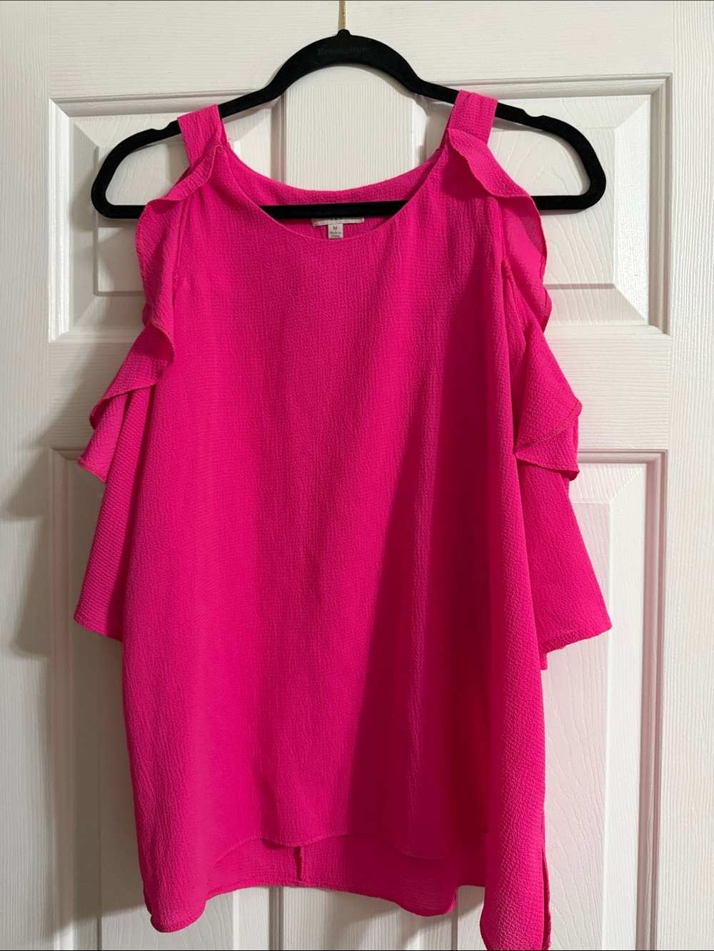 Umgee Women's Bright Pink Cold Shoulder Ruffle Sleeve Blouse Size Medium